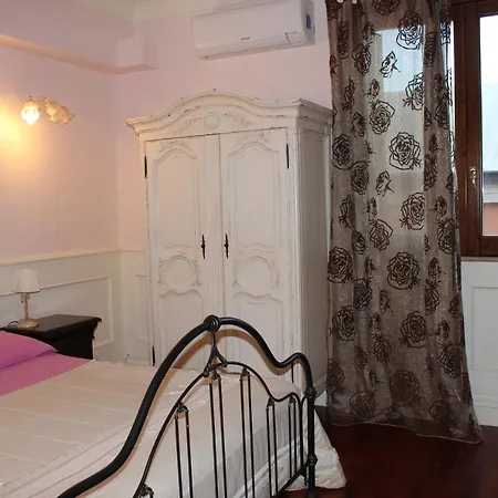 Ro Luxury Bed & Breakfast 3*